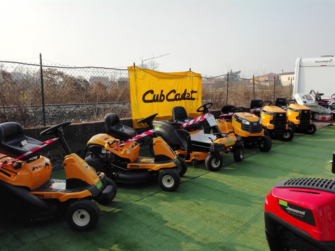 TRATTORINI MARCA CUB CADET